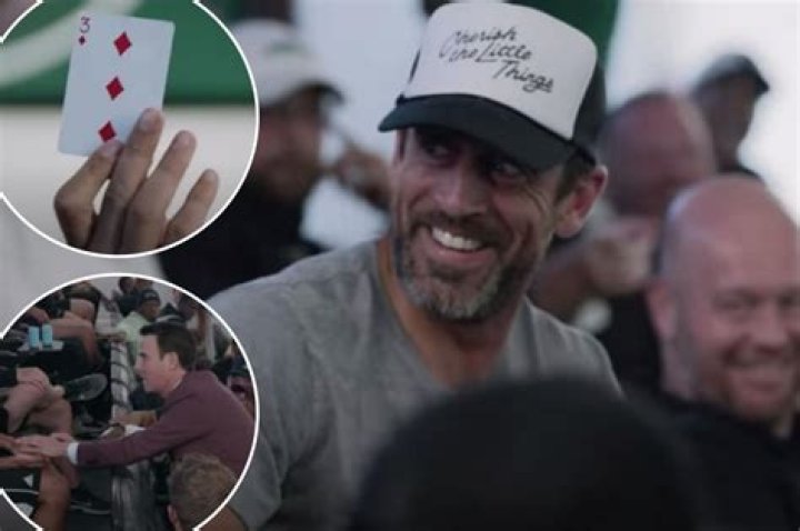 Aaron Rodgers Blown Away By Card Trick On 