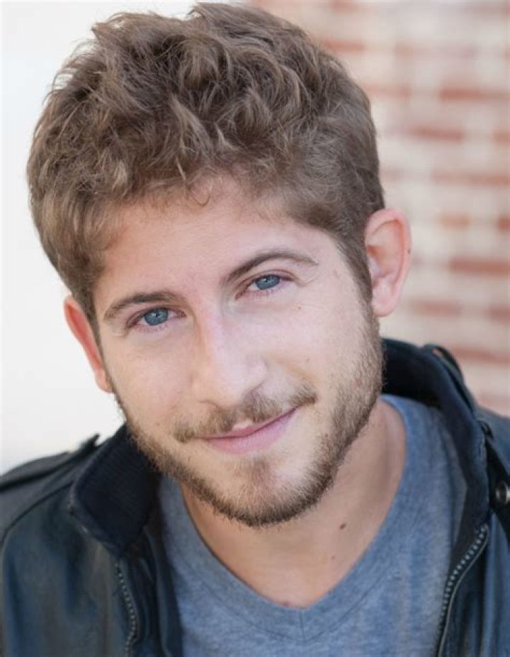 Alex D. Linz – Biography, Age, Height, Net Worth, Wife and Children