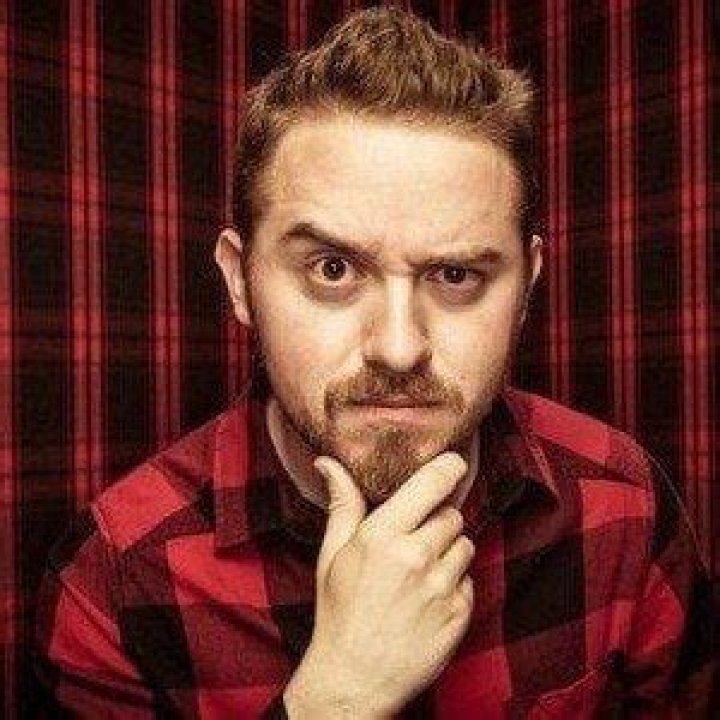 Alex Hirsch (Screenwriter) - Age, Birthday, Bio, Facts, Family, Net Worth, Height & More
