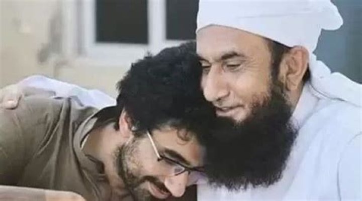Asim Jamil Age And Wikipedia: How Old Was Tariq Jamil Son?