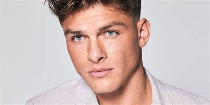 Austin Victoria (Model) - Age, Birthday, Bio, Facts, Family, Net Worth, Height & More