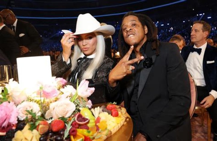 Beyoncé and JAY-Z Recreate That Infamous Elevator Moment (Without Solange)