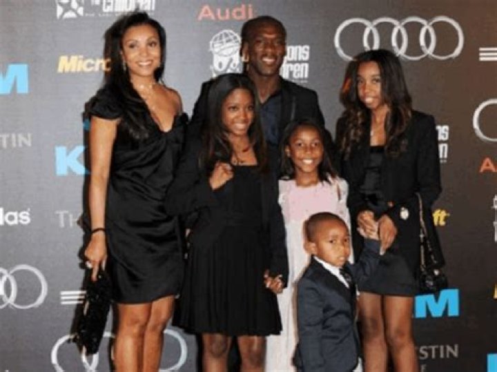 Clarence Seedorf Biography, Age, Height, Wife, Net Worth, Family
