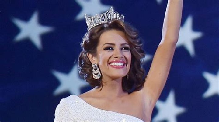 CONGRATSMiss America 2016 Betty Cantrell is Engaged!