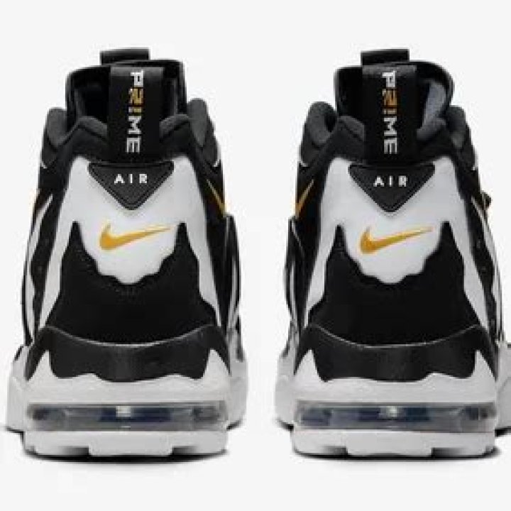 Deion Sanders Unveils Nike Air DT Max ’96 “Black/Varsity Maize”