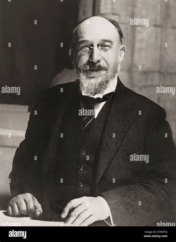 Erik Satie (Composer) - Age, Birthday, Bio, Facts, Family, Net Worth, Height & More