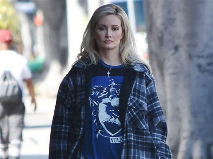 Holly Madison Gets Hit With Cease And Desist From Crystal Hefner
