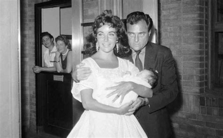 How much did Elizabeth Taylors children inherit?
