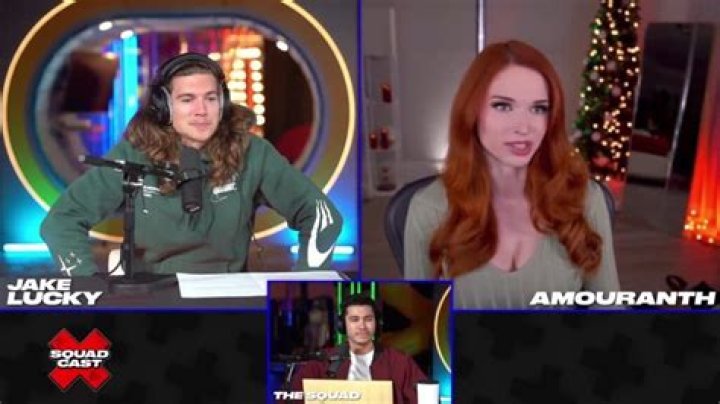 How Much Does Amouranth Make A Month?