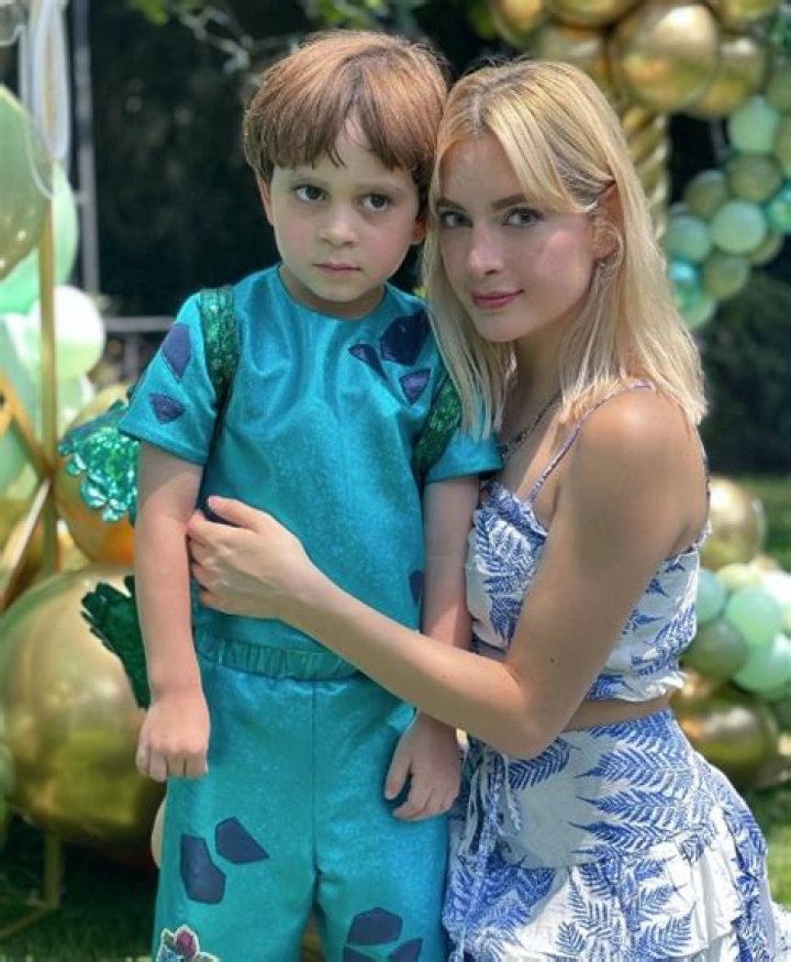 Ime Garza Tuñón (Model) - Age, Birthday, Bio, Facts, Family, Net Worth, Height & More