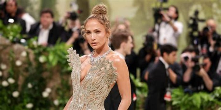 J.Lo Dazzles at the Met Gala Alongside Boyfriend Alex Rodriguez