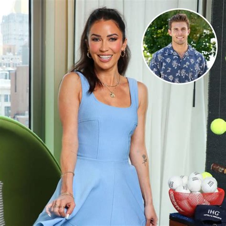 Kaitlyn Bristowe Calls Out Editing Error After Bachelor Zach Shallcross Diagnosed With COVID-19