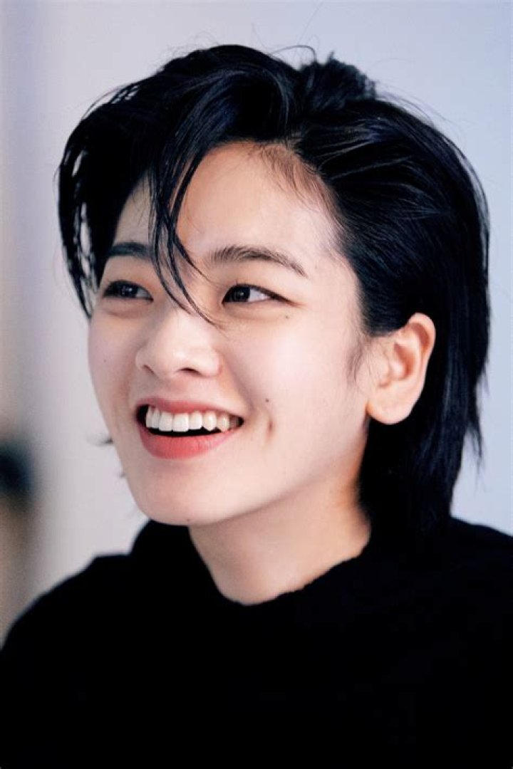 Lee Joo-young Biography, Age, Height, Husband, Net Worth, Family