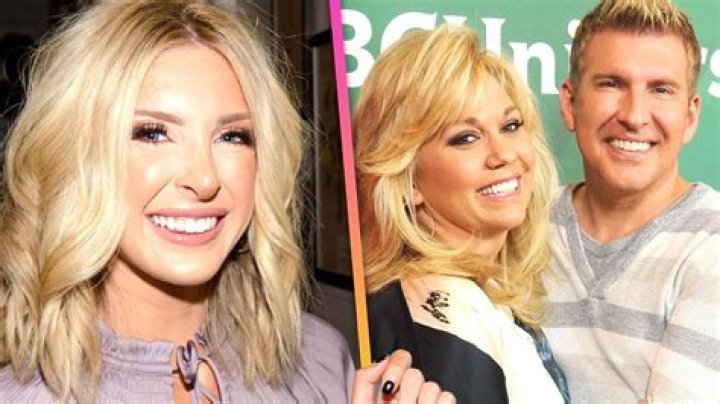 Lindsie Chrisley Responds to Fan Who Asks How She’s ‘So Humble’ Compared to Her Famous Family
