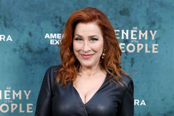 Lisa Ann Walter Net Worth 2024: What Is The 