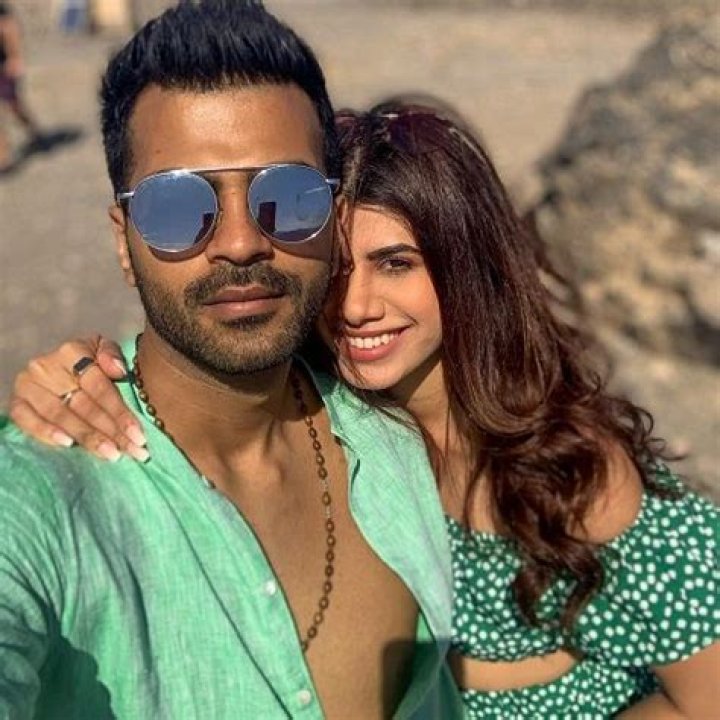 Malvika Sitlani (Model) Wiki, Bio, Age, Height, Weight, Measurements, Boyfriend, Net Worth, Facts
