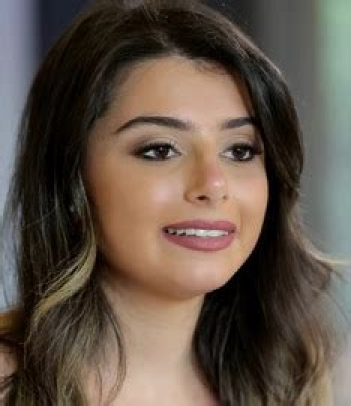 Maritta Hallani (Pop Singer) - Age, Birthday, Bio, Facts, Family, Net Worth, Height & More