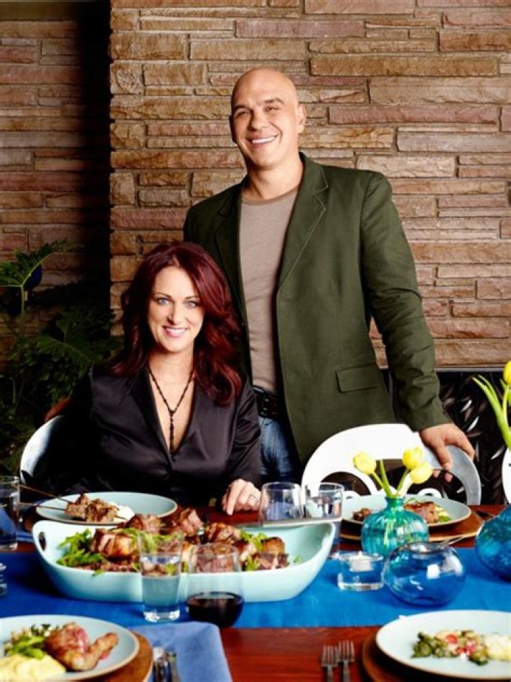 Michael Symon’s Net Worth, Age, Height, Weight, Wife, Kids, Bio-Wiki
