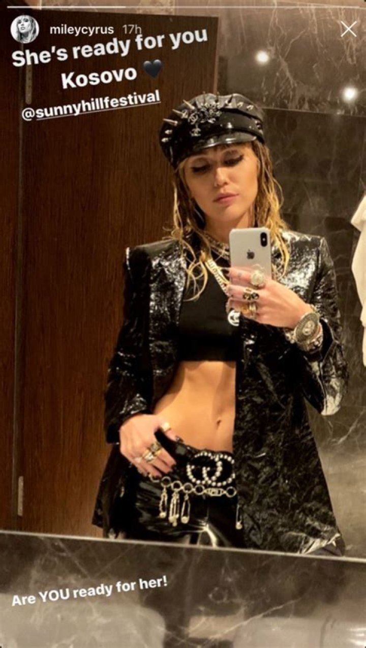 Miley Cyrus Shows Off Her Insane Abs in a Hot Leather Look Before Going Onstage at Sunny Hill Festival