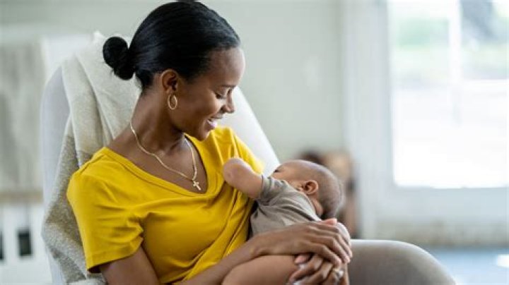 Multitasking MamaSarah Wright Olsen Breastfeeds Daughter and Reads to Her Son at the Same Time!