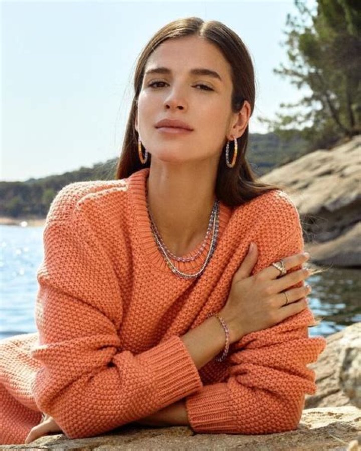 Sandra Gago (Model) - Age, Birthday, Bio, Facts, Family, Net Worth, Height & More