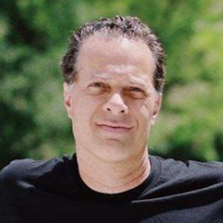 Stuart Linder (Doctor) - Age, Birthday, Bio, Facts, Family, Net Worth, Height & More