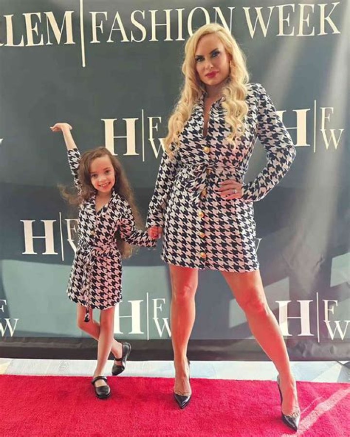 TOO CUTECoco Austin Shows Off Daughter Chanel and Her Big Dimples on Instagram!
