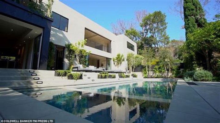Travis Scott & Kylie Jenner Drop $13.45 Million On A New Mansion: Report