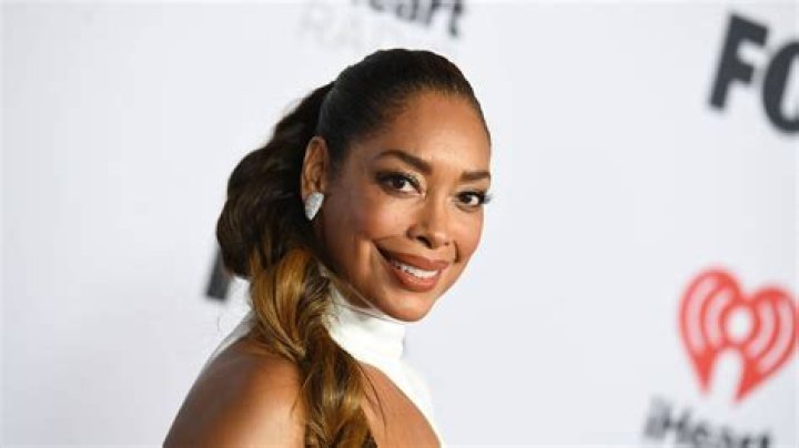 Wa datet Gina Torres? - Celebrity.fm
