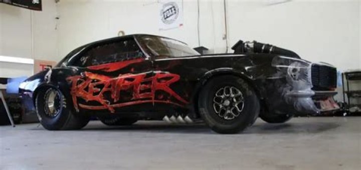 What does James Reaper goad do for a living?