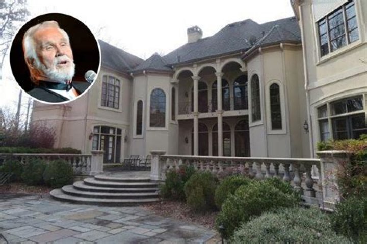 What does Kenny Rogers house look like in Georgia?