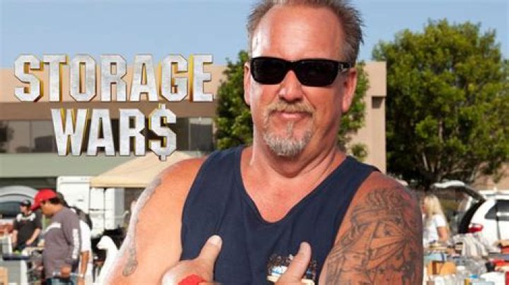 What happened to Darrell’s son on Storage Wars?