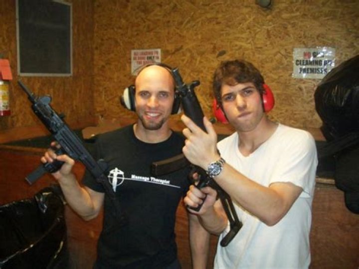 What happened to Efraim Diveroli and David Packouz?