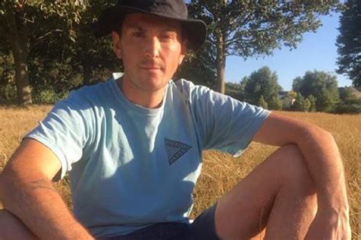 Who Is Joe Seaward? Everything To Know About The Musician On Instagram
