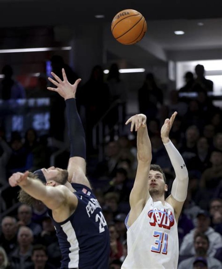 Who Is Robbie Beran From Northwestern? Everything To Know About The Basketball Player