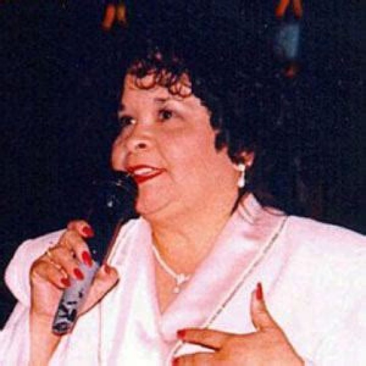 Yolanda Saldivar (Criminal) - Age, Birthday, Bio, Facts, Family, Net Worth, Height & More